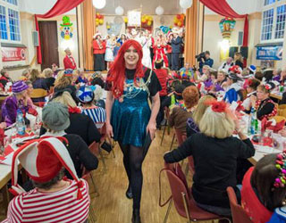 Meerjungfrauen küsst man doch